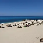 Cala Petrosa Hotel 3*
