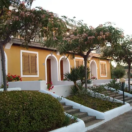 Cala Petrosa 3*