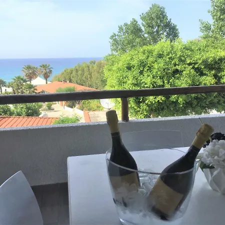 Cala Petrosa 3* Parghelia