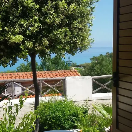 Cala Petrosa Szálloda