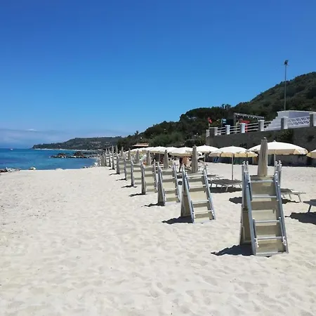 Cala Petrosa Szálloda Parghelia