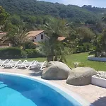 Ξενοδοχείο Cala Petrosa 3*