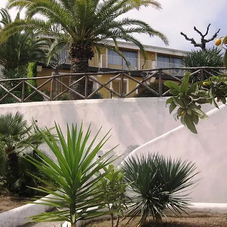 Cala Petrosa 3*