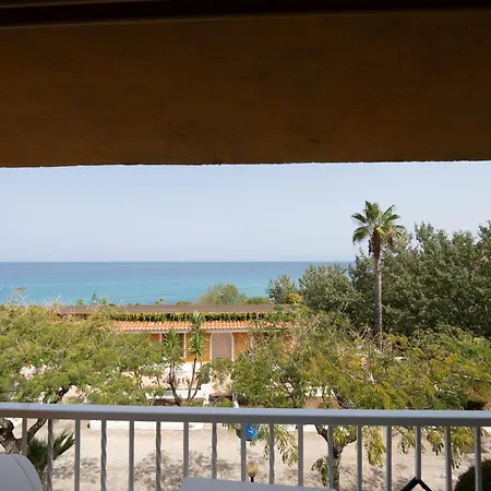 Cala Petrosa 3* Parghelia