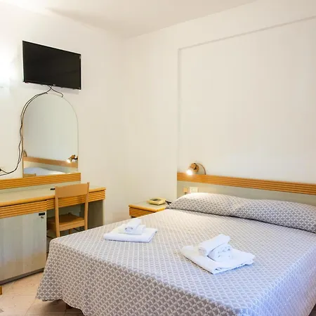 Hotel Cala Petrosa 3*