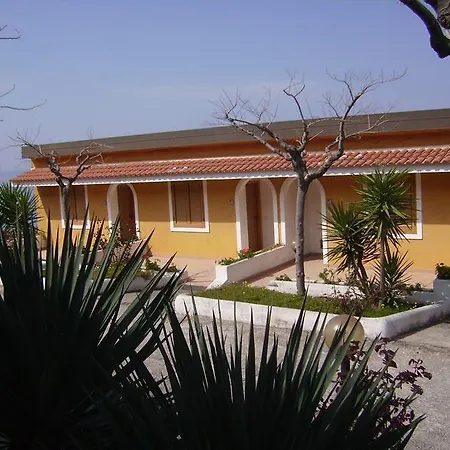 Cala Petrosa 3* Parghelia