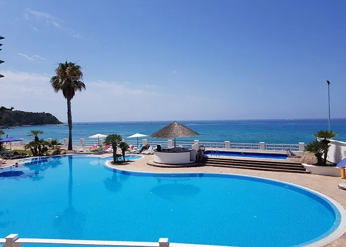 Cala Petrosa Hotel