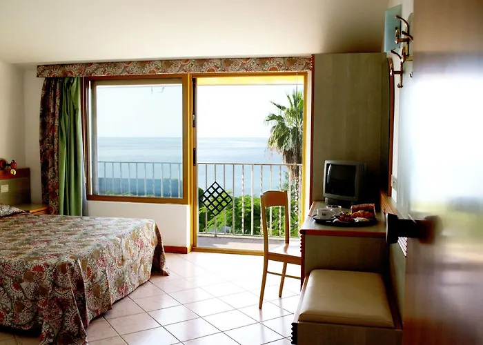 Hotel Cala Petrosa Parghelia