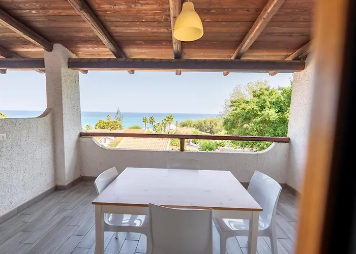 Cala Petrosa 3* Parghelia