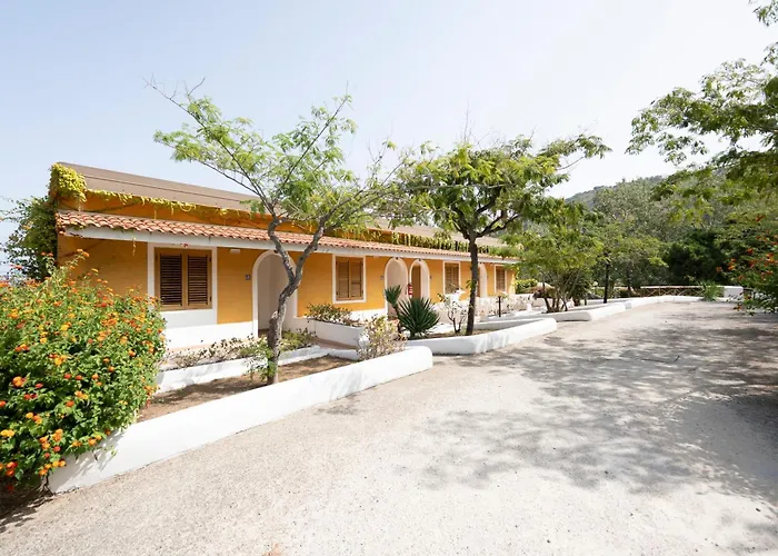 Cala Petrosa Hotel 3*