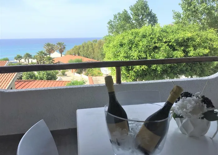 Cala Petrosa 3* Parghelia